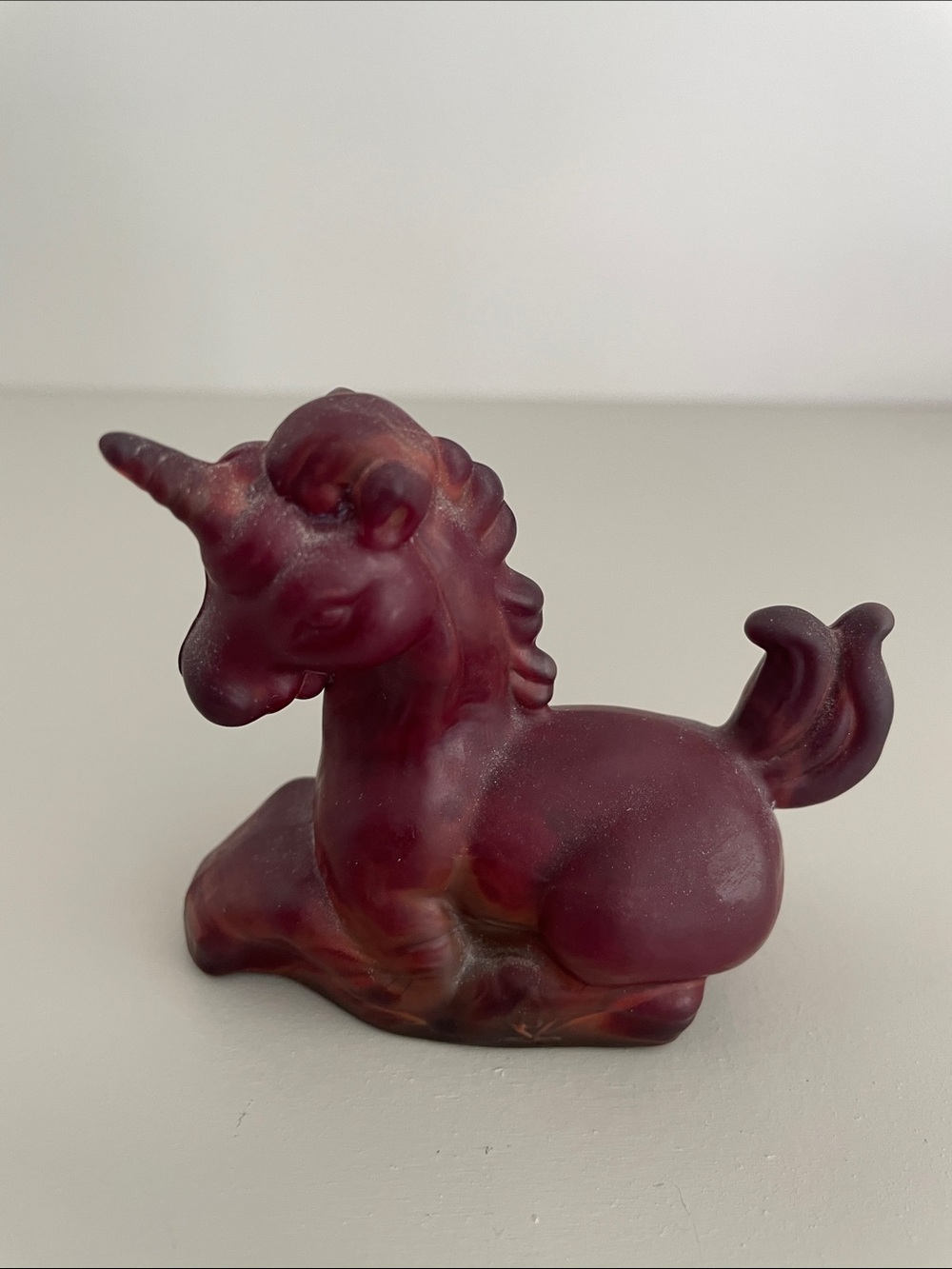 Vintage and highly collectible Boyd Glass unicorn-Bermuda satin